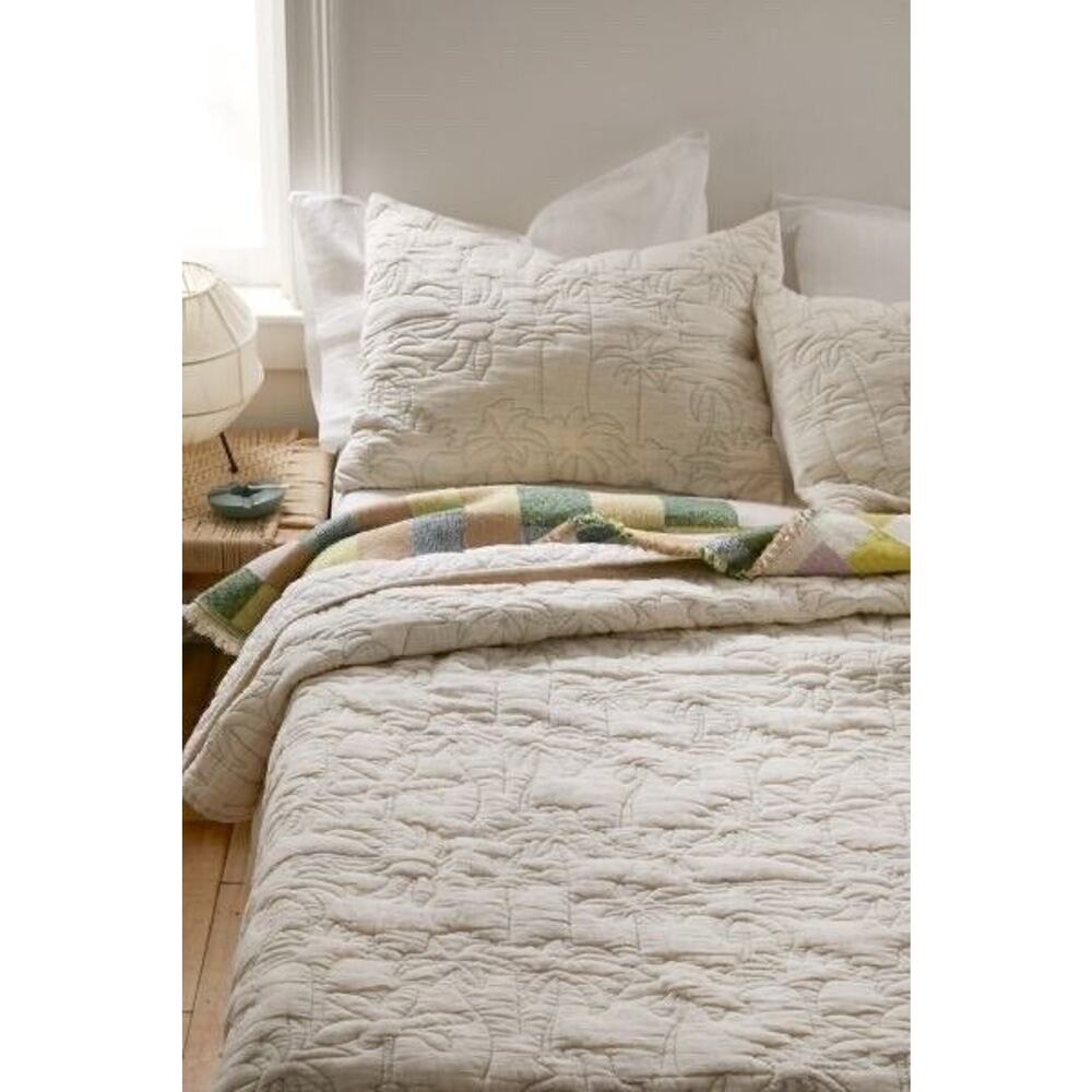 Urban Outfitters Palms Quilt King Size Tropical Palms Tree SOLD OUT EVERYWHERE